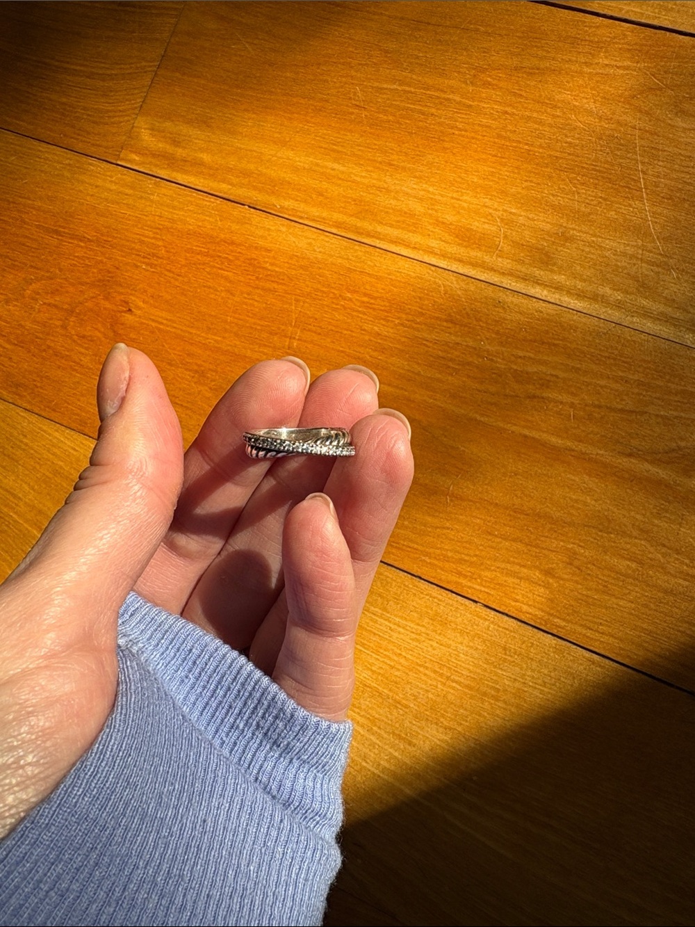 David Yurman Sterling Silver Twisted Cable Ring with Pavé diamonds - Picture 4 of 5